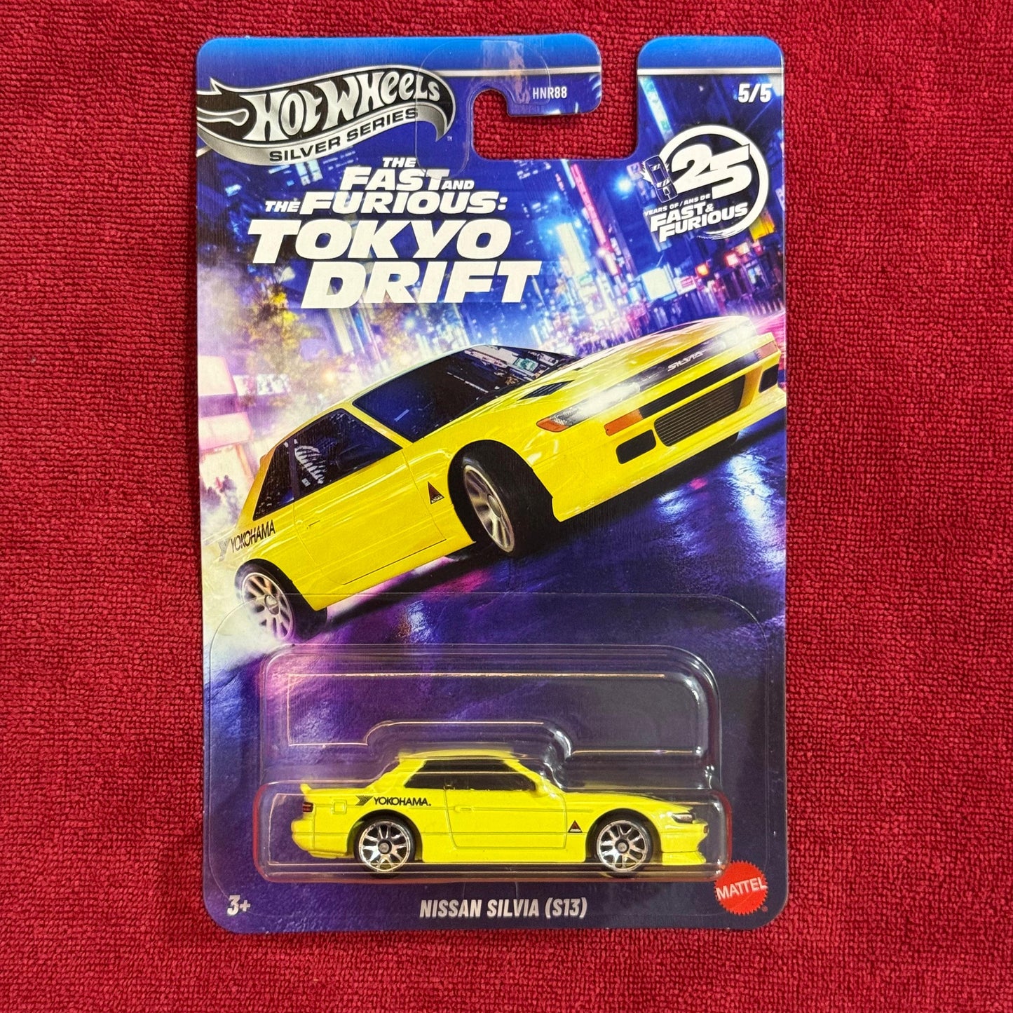 Product Name: Nissan Silvia S13 (Yellow Imported) | The Fast and Furious Tokyo Drift | Hot Wheels Silver Series
🔹 Specifications
Brand: Hot Wheels
Case: Hot Wheels Silver Series | The Fast and Furious Tokyo Drift | (Imported)
Scale: 1:64
Material: Metal body
Packaging: Standard global Hot Wheels Premium card
Age: 3+ years