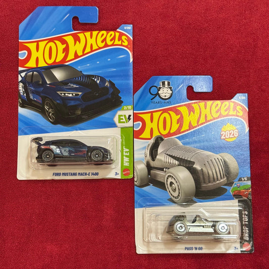 FORD MUSTANG MACH-E 1400 & PASS 'N GO (IMPORTED) | Hot Wheels 2026 Case A
