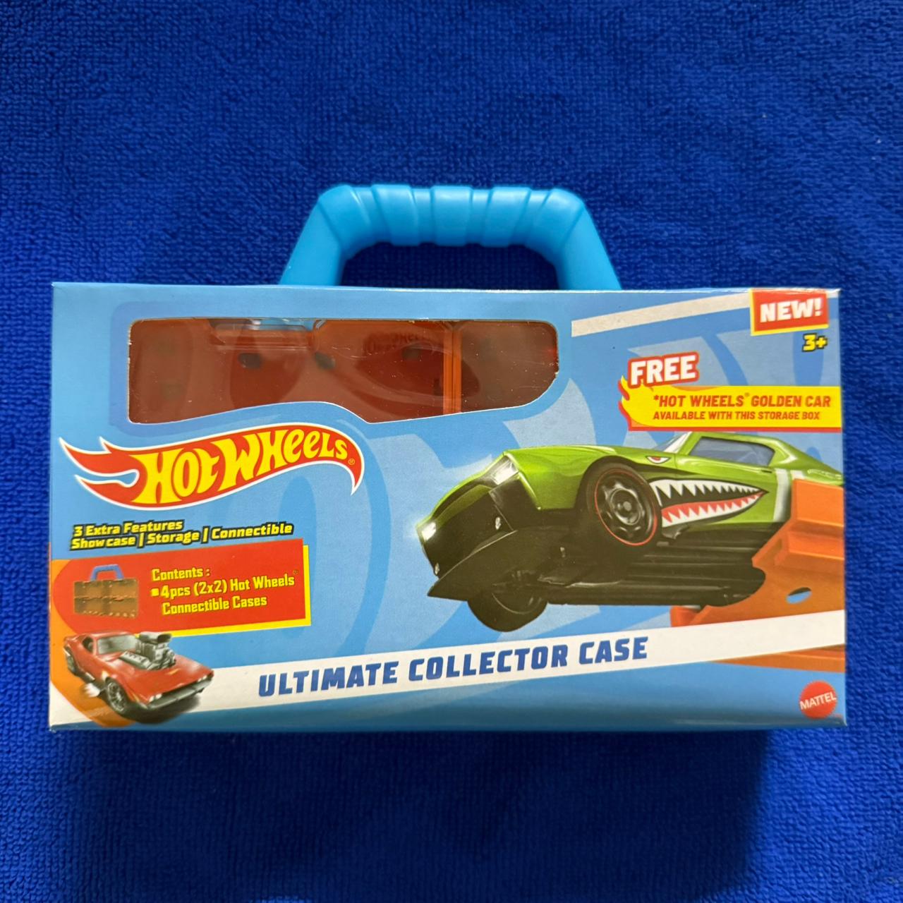 HotWheels Ultimate Collector Case With Free Golden CAR