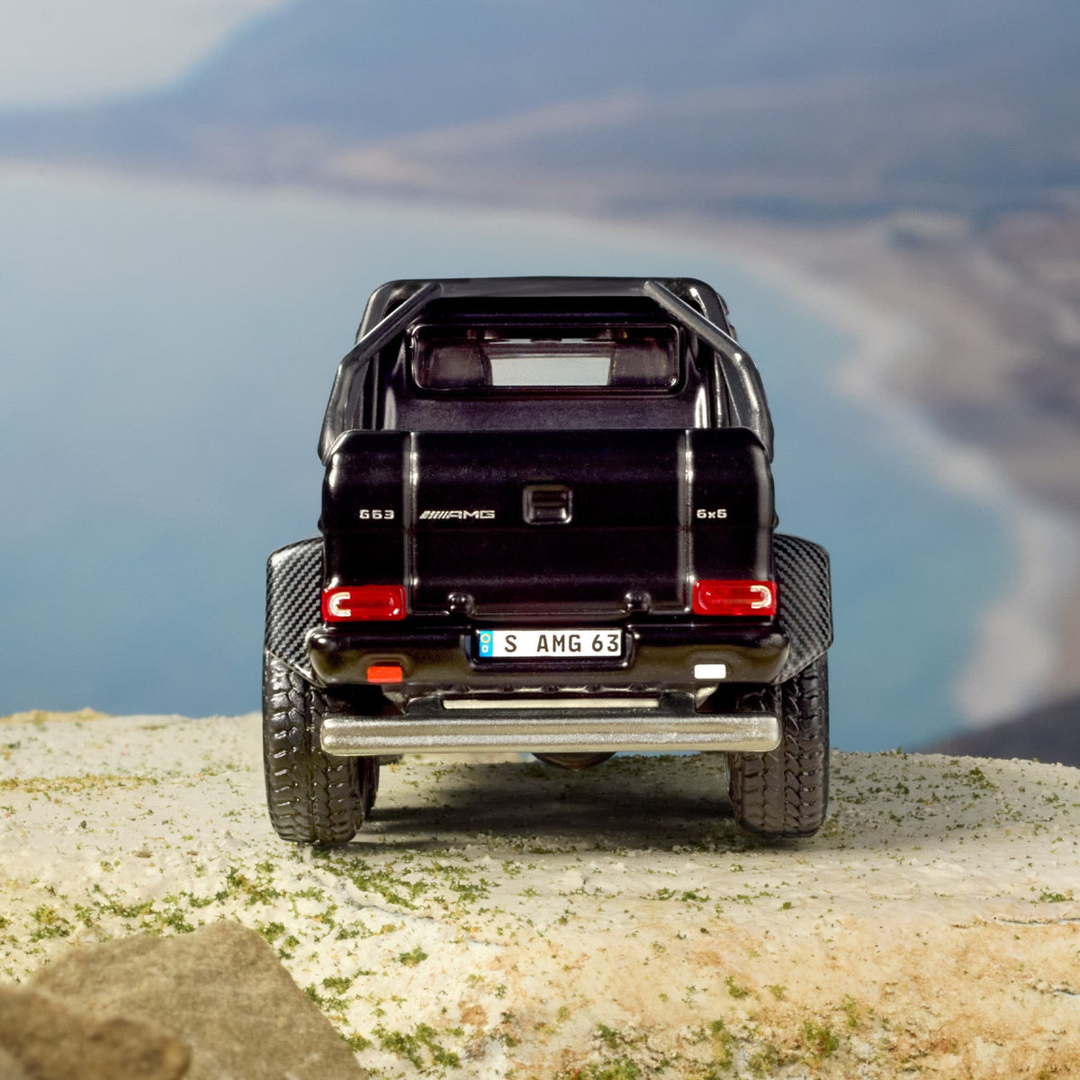 Mercedes-Benz G 63 AMG 6x6 | Hot Wheels Elite 64